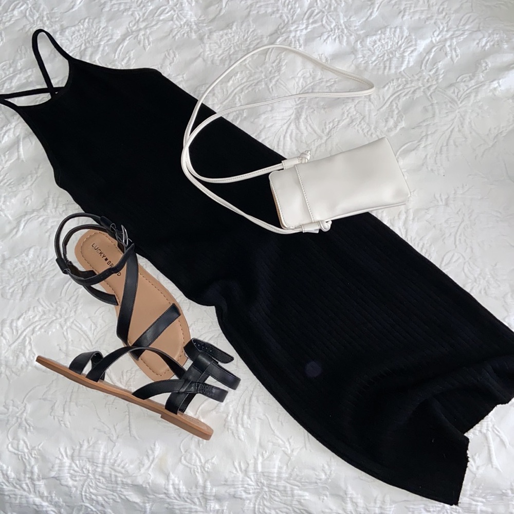 Fashion Nova Dress | Open back size small 🖤